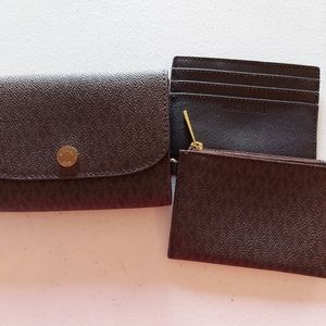 Michael Kors wallet